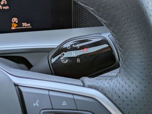 Certified 2026 Volkswagen Tiguan SE R-Line FWD image 35