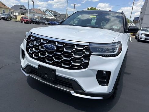 New 2026 Ford Explorer Platinum RWD image 10