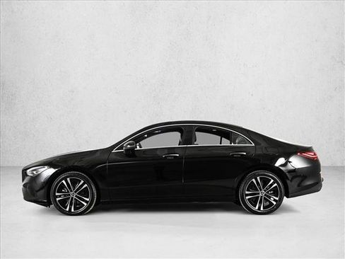 Used 2025 Mercedes-Benz CLA 250 4MATIC image 9