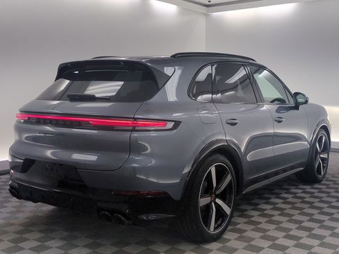 New 2026 Porsche Cayenne GTS AWD/4WD image 6