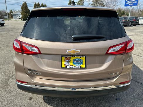 Used 2019 Chevrolet Equinox LT image 3