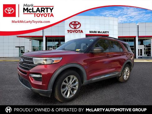 Used 2020 Ford Explorer XLT w/ Equipment Group 202A AWD/4WD image 1
