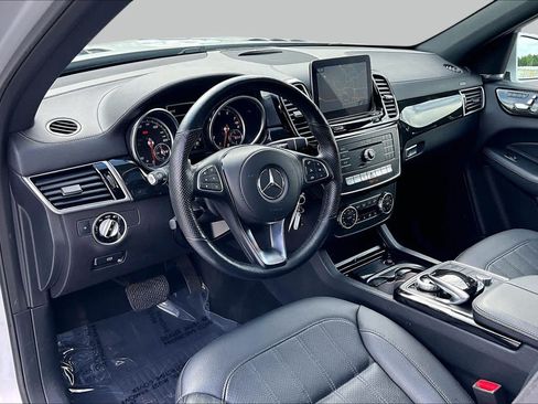 Used 2019 Mercedes-Benz GLS 450 4MATIC image 18