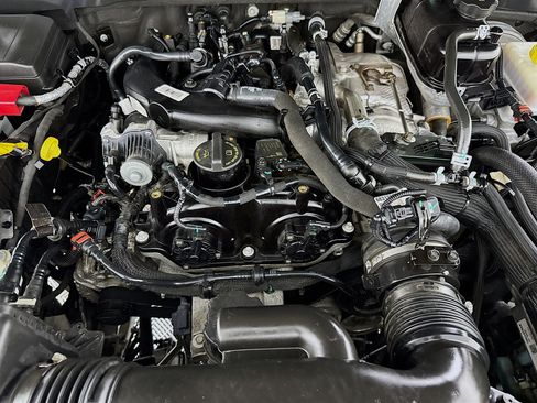 Used 2023 Jeep Wrangler Sport image 34