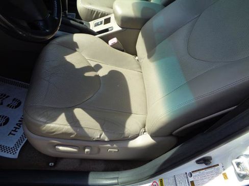 Used 2008 Toyota RAV4 Limited AWD/4WD image 29