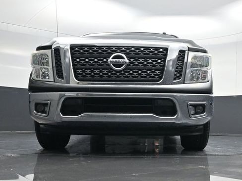 Used 2017 Nissan Titan SV image 43