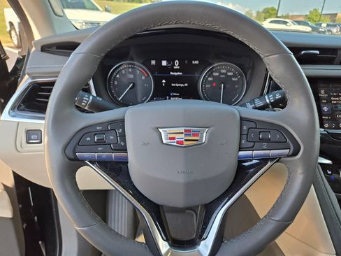 Used 2024 Cadillac XT6 Premium Luxury w/ Technology Package AWD/4WD image 29