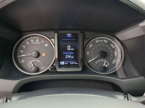 Used 2019 Toyota Tacoma TRD Off-Road image 14