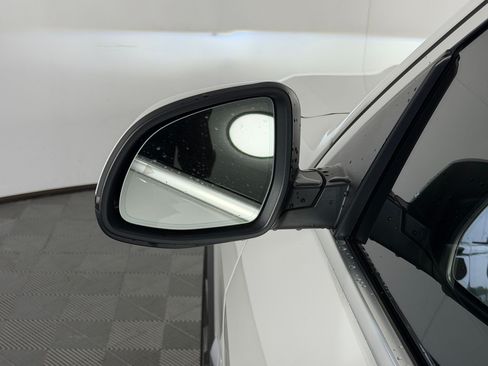 Used 2025 BMW X5 sDrive40i w/ Premium Package RWD image 26