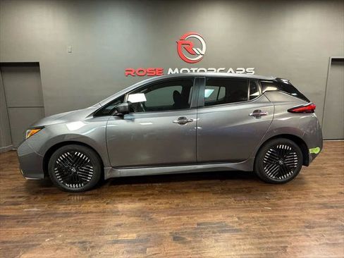 Used 2023 Nissan Leaf SV Plus image 2