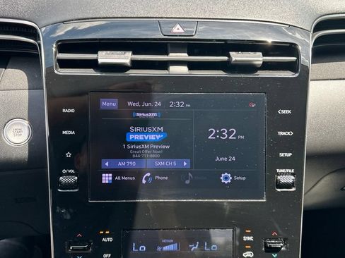 Used 2022 Hyundai Tucson SEL w/ Convenience + Premium Package FWD image 12