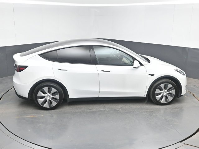 Used 2022 Tesla Model Y Long Range AWD/4WD image 38