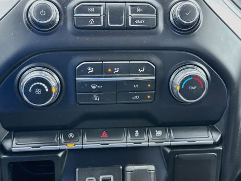 Used 2020 Chevrolet Silverado 1500 LT w/ Trailering Package AWD/4WD image 12