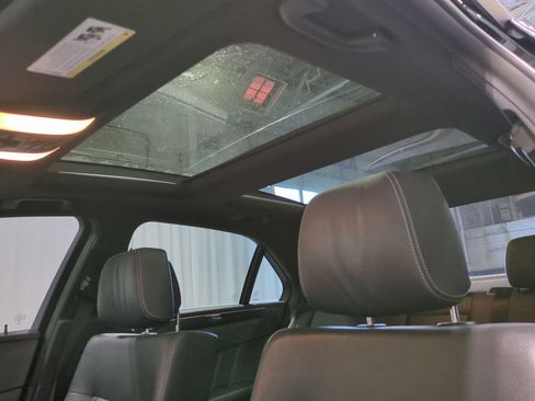 Used 2016 Mercedes-Benz E 400 4MATIC Sedan image 19