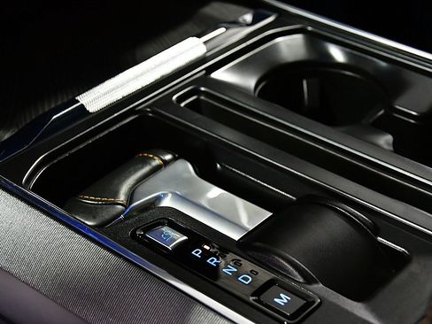 Used 2022 Ford F150 Platinum w/ Equipment Group 701A High image 30