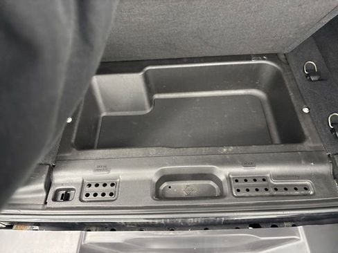 Used 2019 Jeep Wrangler Unlimited Sahara AWD/4WD image 15