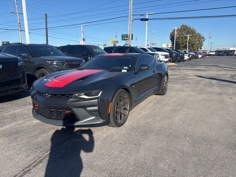Used 2016 Chevrolet Camaro SS image 3