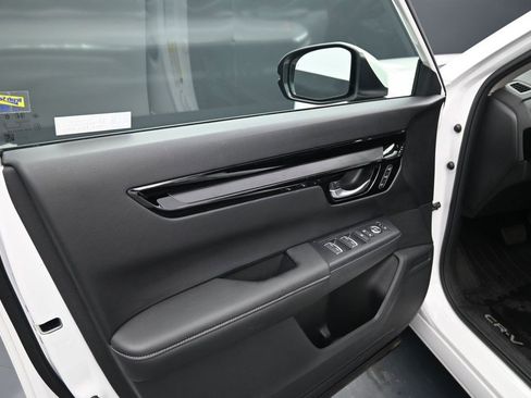Used 2024 Honda CR-V EX-L image 16