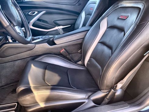 Used 2022 Chevrolet Camaro SS image 21