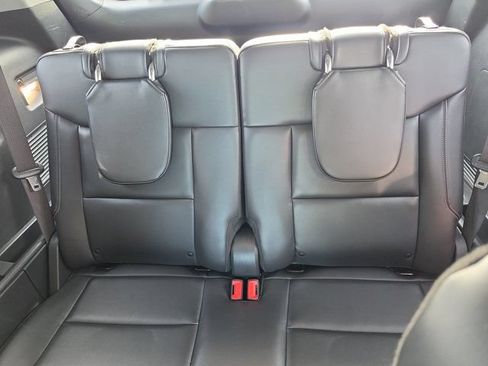 Certified 2023 Ford Explorer XLT w/ Equipment Group 202A RWD image 15
