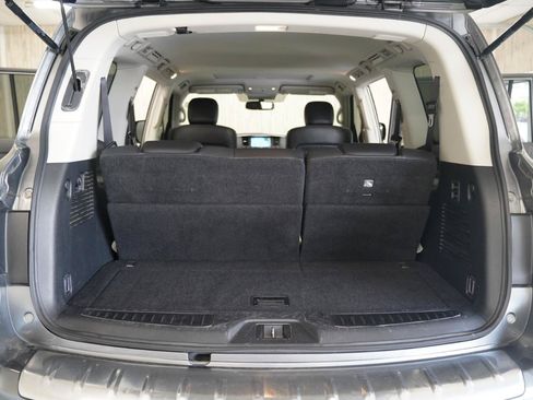 Used 2019 INFINITI QX80 Luxe RWD image 39