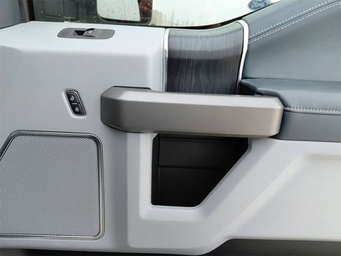 Used 2022 Ford F350 Limited image 18