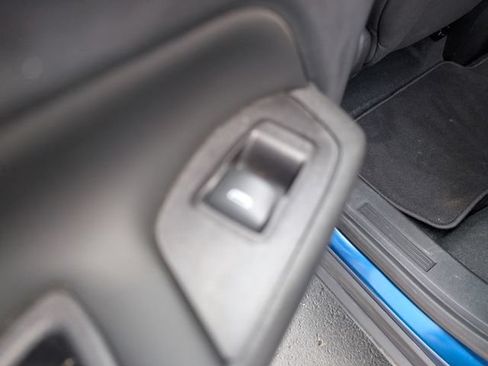 Used 2019 Chevrolet Equinox LT FWD image 11