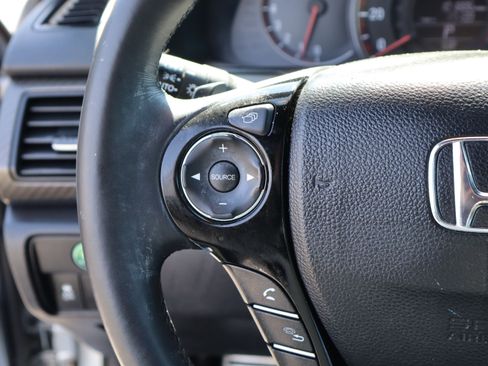 Used 2017 Honda Accord Sport image 25