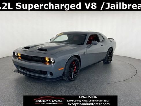 Used 2023 Dodge Challenger SRT Hellcat image 1