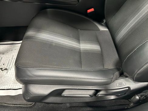 Used 2022 Honda Civic Sport image 13