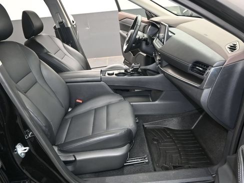 Certified 2023 Nissan Rogue SV w/ SV Premium B Package AWD/4WD image 29