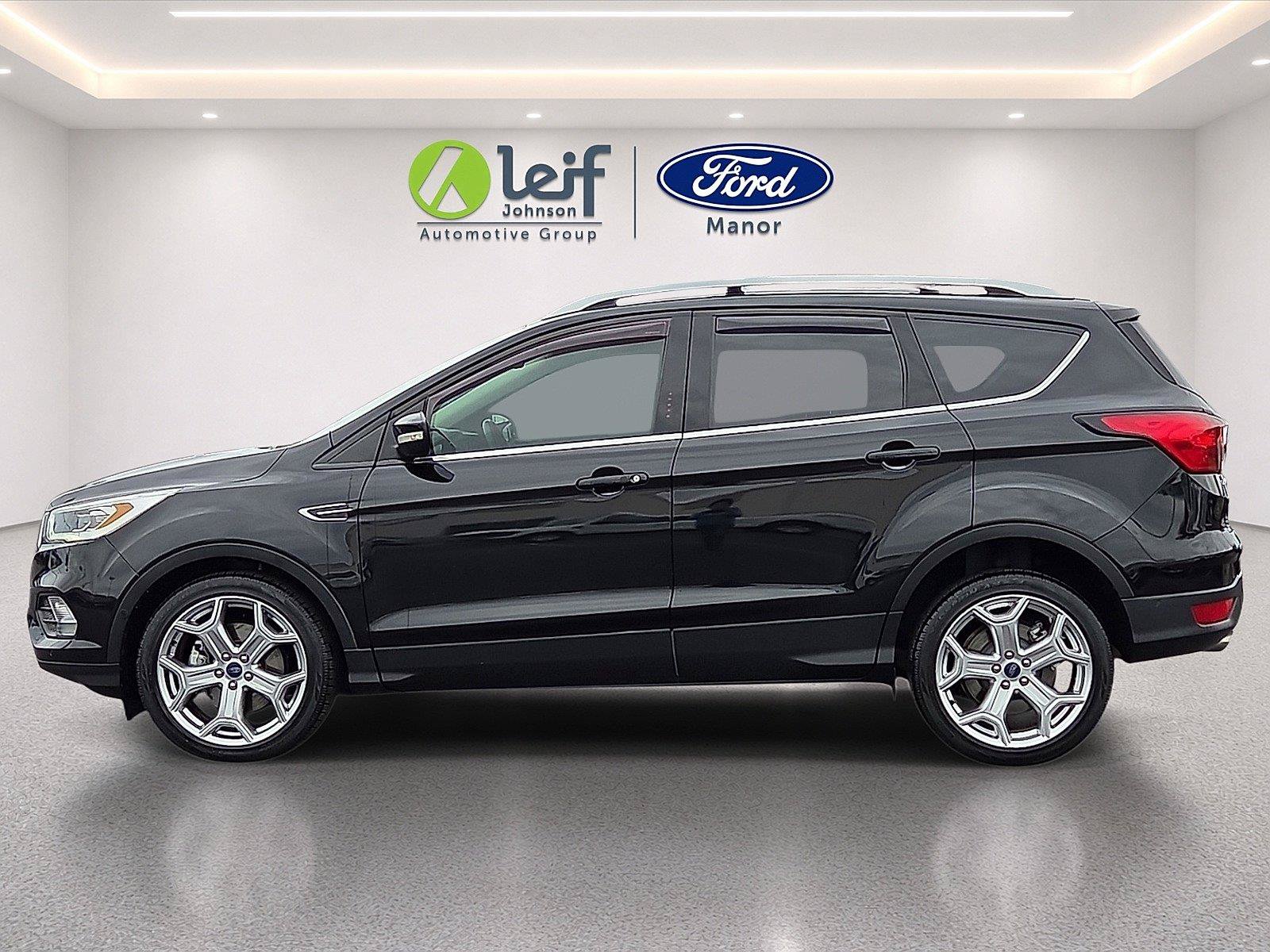 Used 2019 Ford Escape Titanium FWD image 4