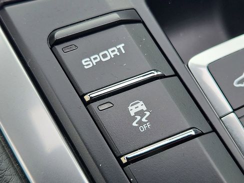 Used 2019 Porsche 718 Boxster S image 19