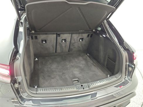 Used 2023 Porsche Macan S image 23