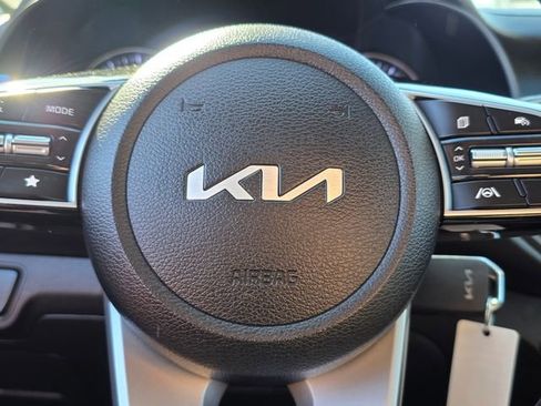 Used 2023 Kia Forte LXS w/ LXS Technology Package image 24