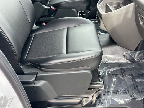 New 2026 Ford Transit 250 148 Medium Roof Extended AWD image 19