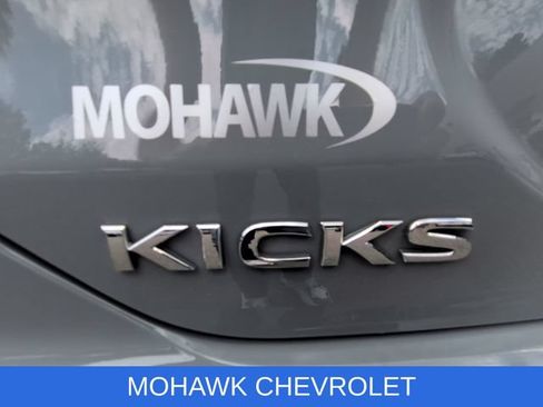 Used 2023 Nissan Kicks SV FWD image 31