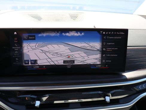 Certified 2023 BMW X7 xDrive40i w/ M Sport Package image 28