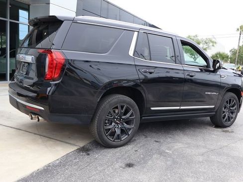 Used 2024 GMC Yukon Denali w/ Advanced Technology Package AWD/4WD image 9