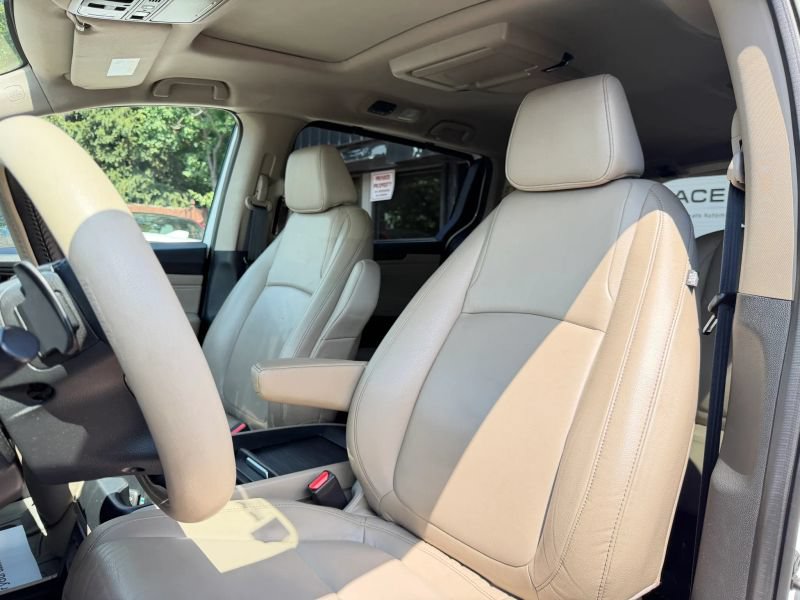 Used 2021 Honda Odyssey Touring image 12