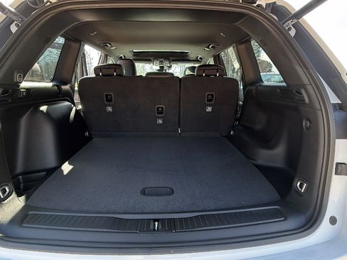 New 2026 Jeep Grand Cherokee Altitude image 13