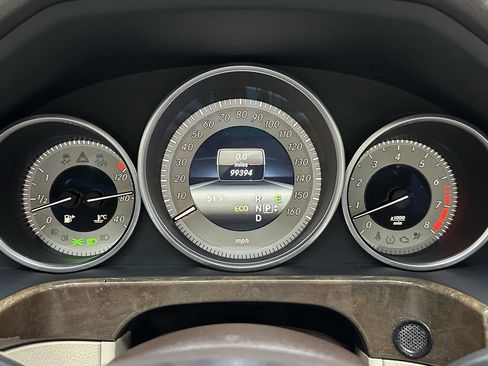 Used 2014 Mercedes-Benz E 350 4MATIC Sedan image 23