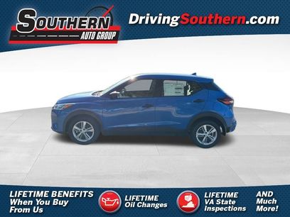 New 2025 Nissan Kicks Play S