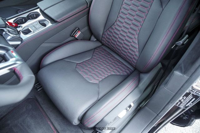Used 2024 Lamborghini Urus S AWD/4WD image 33