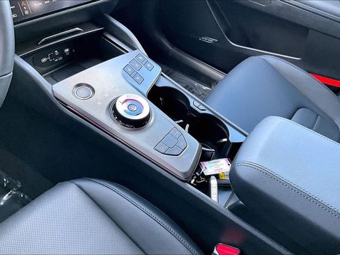 Used 2026 Kia Sportage SX Prestige image 12