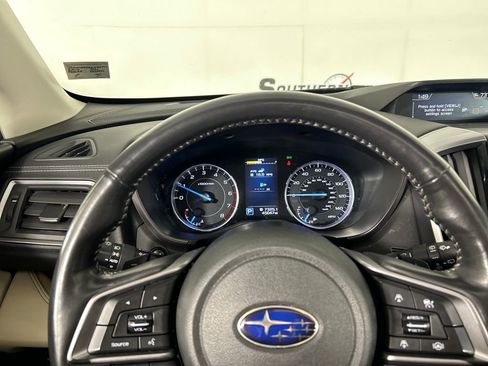 Used 2021 Subaru Ascent Touring AWD/4WD image 14