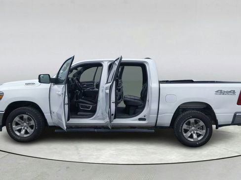 Used 2023 RAM 1500 Laramie AWD/4WD image 11