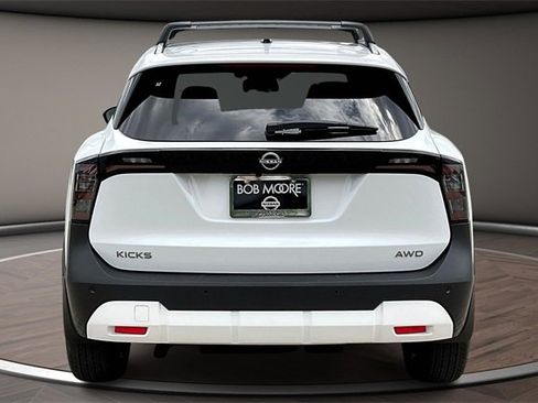 New 2026 Nissan Kicks SV w/ SV Premium Package image 4
