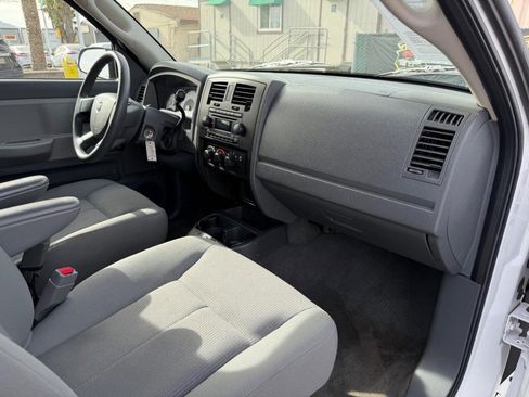 Used 2006 Dodge Dakota ST image 20