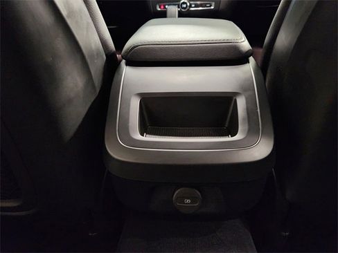 Used 2024 Volvo S60 B5 Core image 31